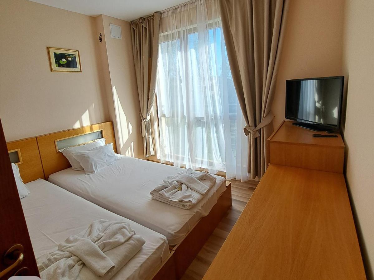Hotel Seasons 3 Солнечный берег Экстерьер фото