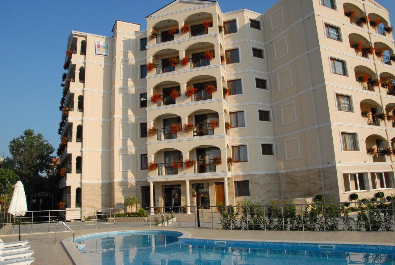 Hotel Seasons 3 Солнечный берег Экстерьер фото