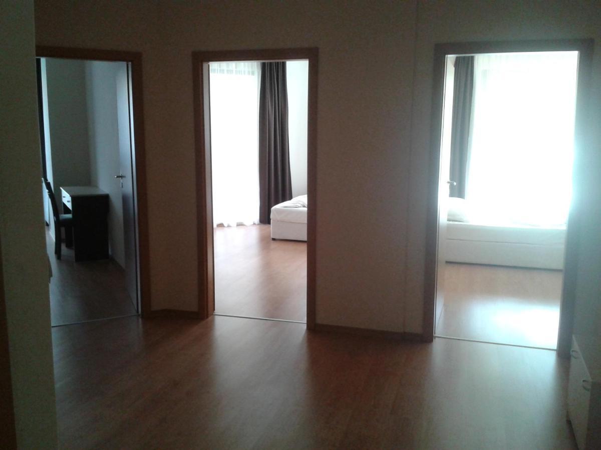 Hotel Seasons 3 Солнечный берег Номер фото